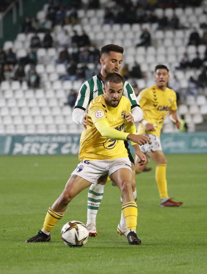 Las mejores imágenes y el ambiente en la grada del Córdoba CF - CD Ebro