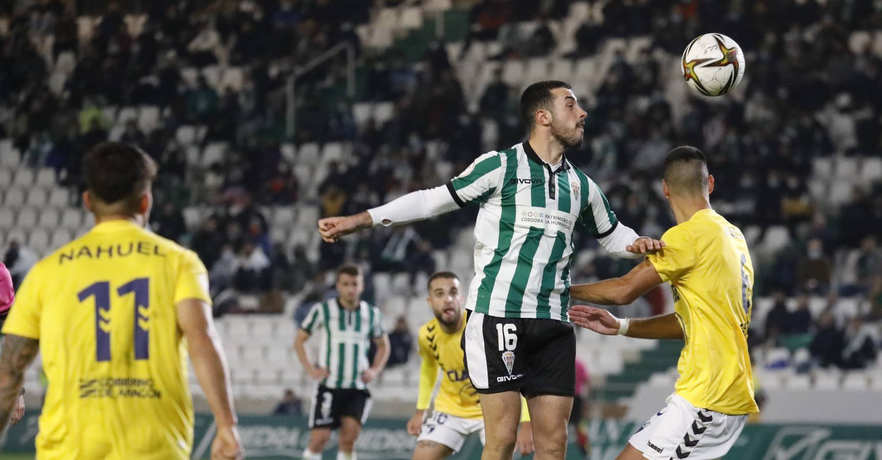 Las mejores imágenes y el ambiente en la grada del Córdoba CF - CD Ebro