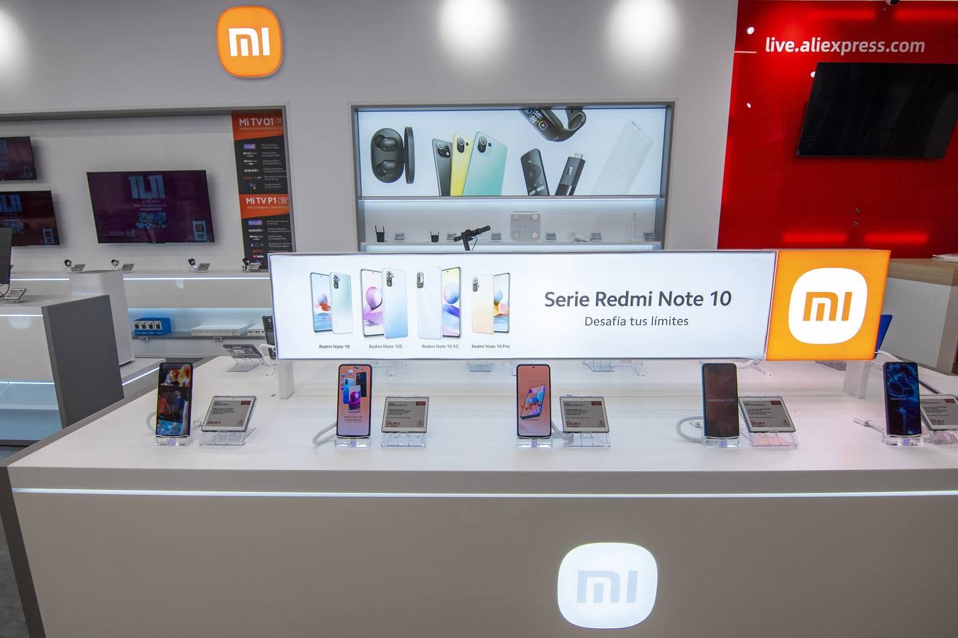 En imágenes, AliExpress inaugura su primera tienda en Sevilla