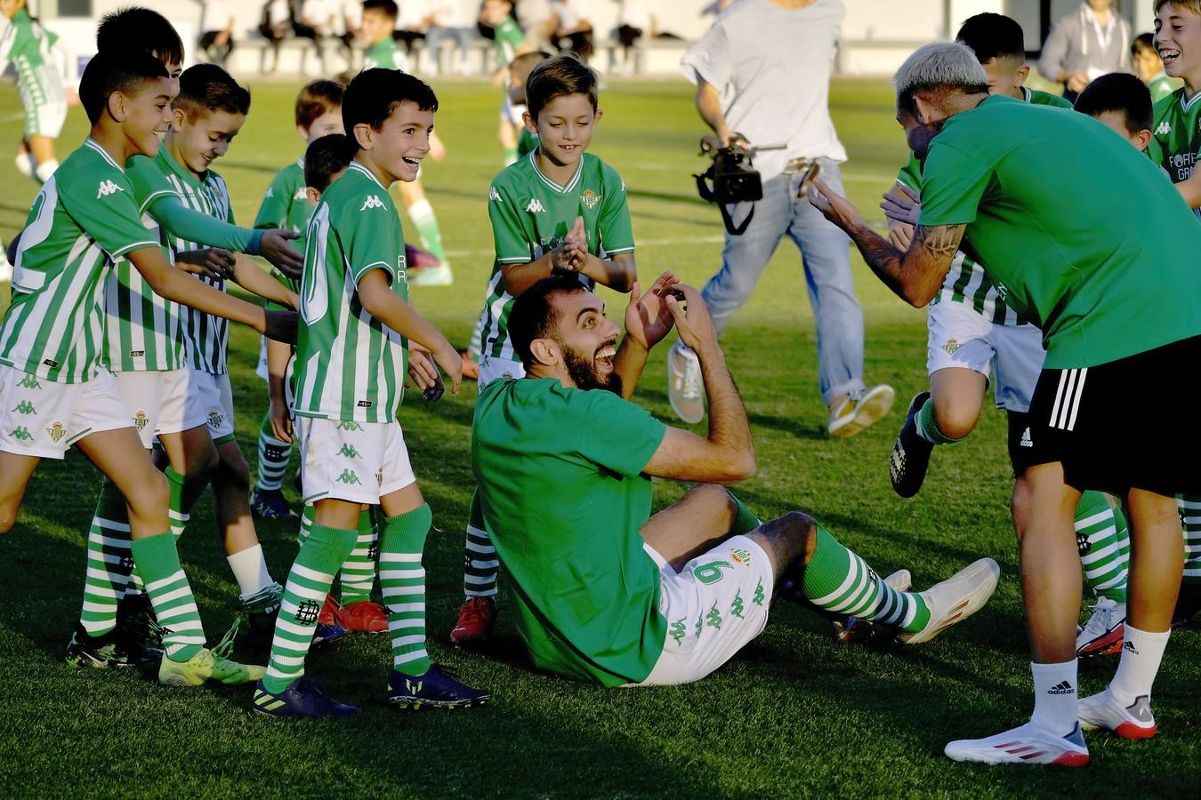 Borja Iglesias vuelve a ser benjamín