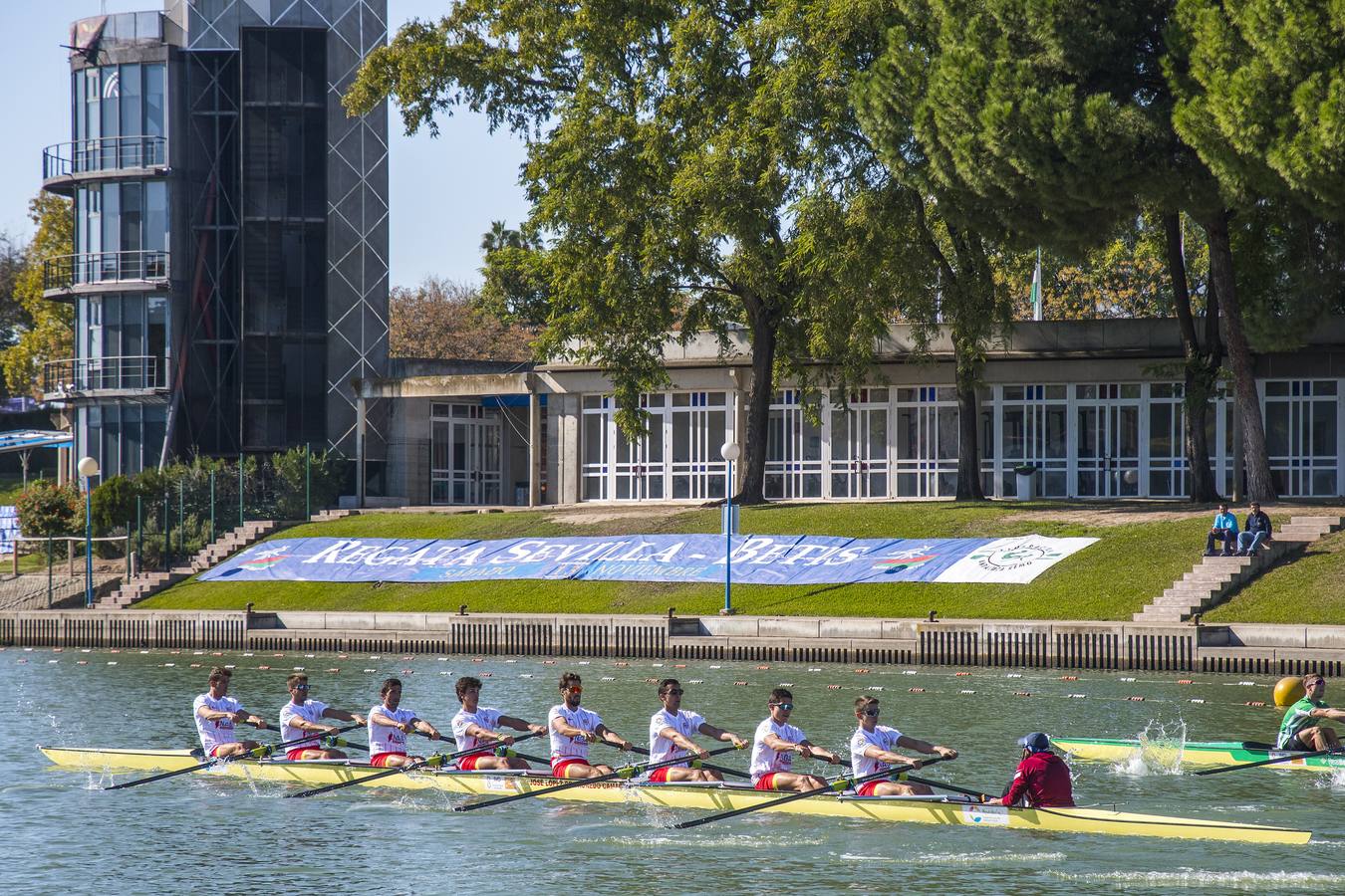 En imágenes, la 55ª edición de la Regata Sevilla-Betis