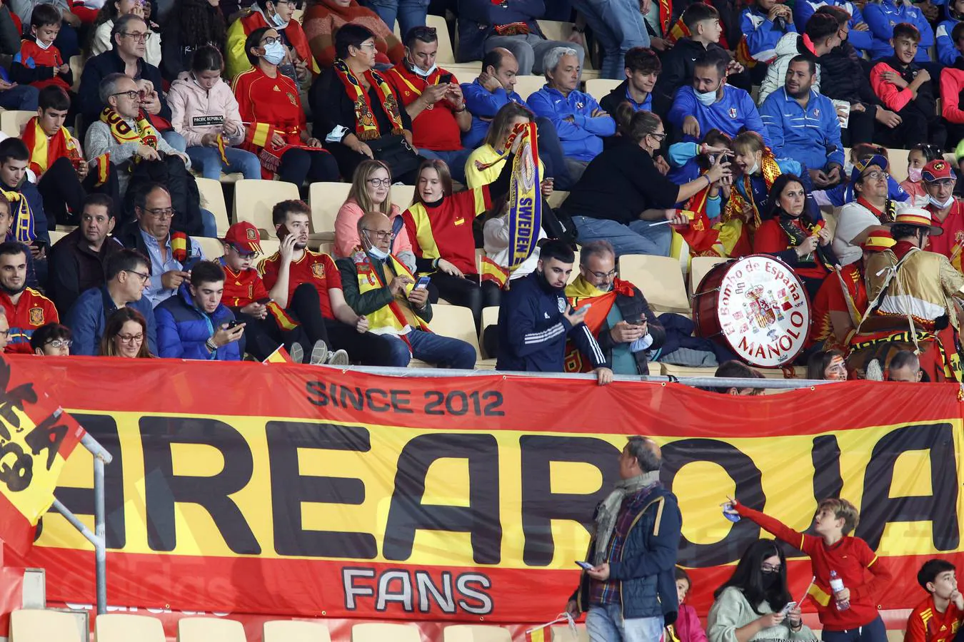 En imágenes, ambiente del partido entre España y Suecia en el estadio de La Cartuja de Sevilla