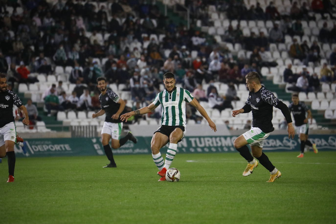 Las mejores imágenes del partido del Córdoba CF frente al Cacereño