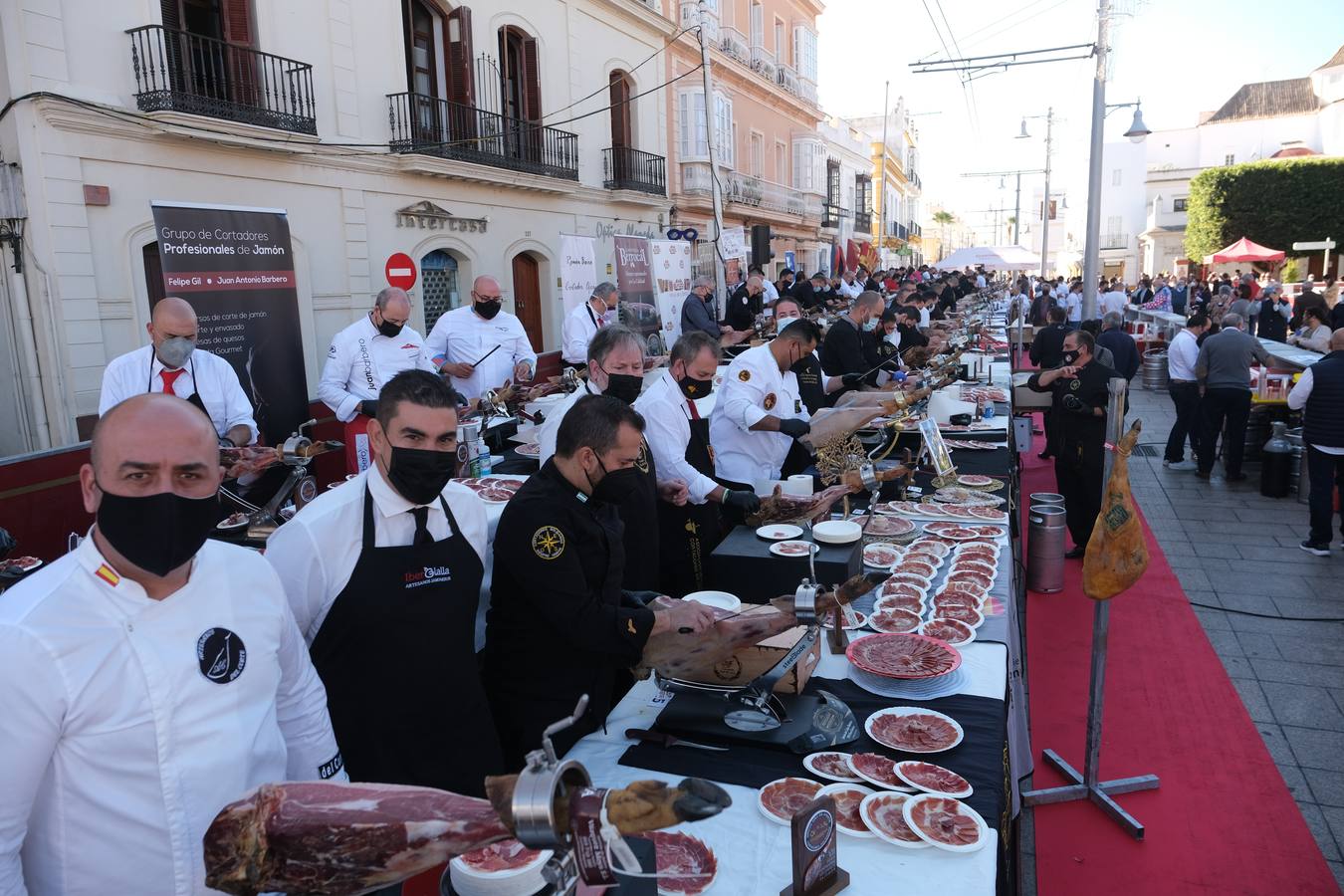 150 cortadores de jamón altruistas para que ningún niño se quede sin juguete en San Fernando