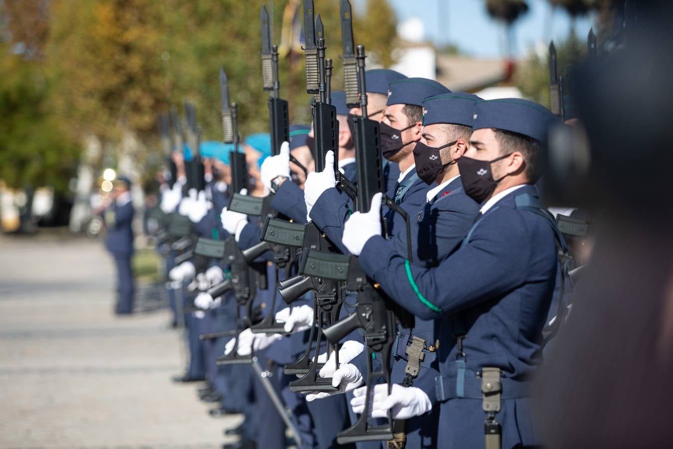 Margarita Robles destaca el papel «esencial» de Tablada en la historia del Ejército del Aire