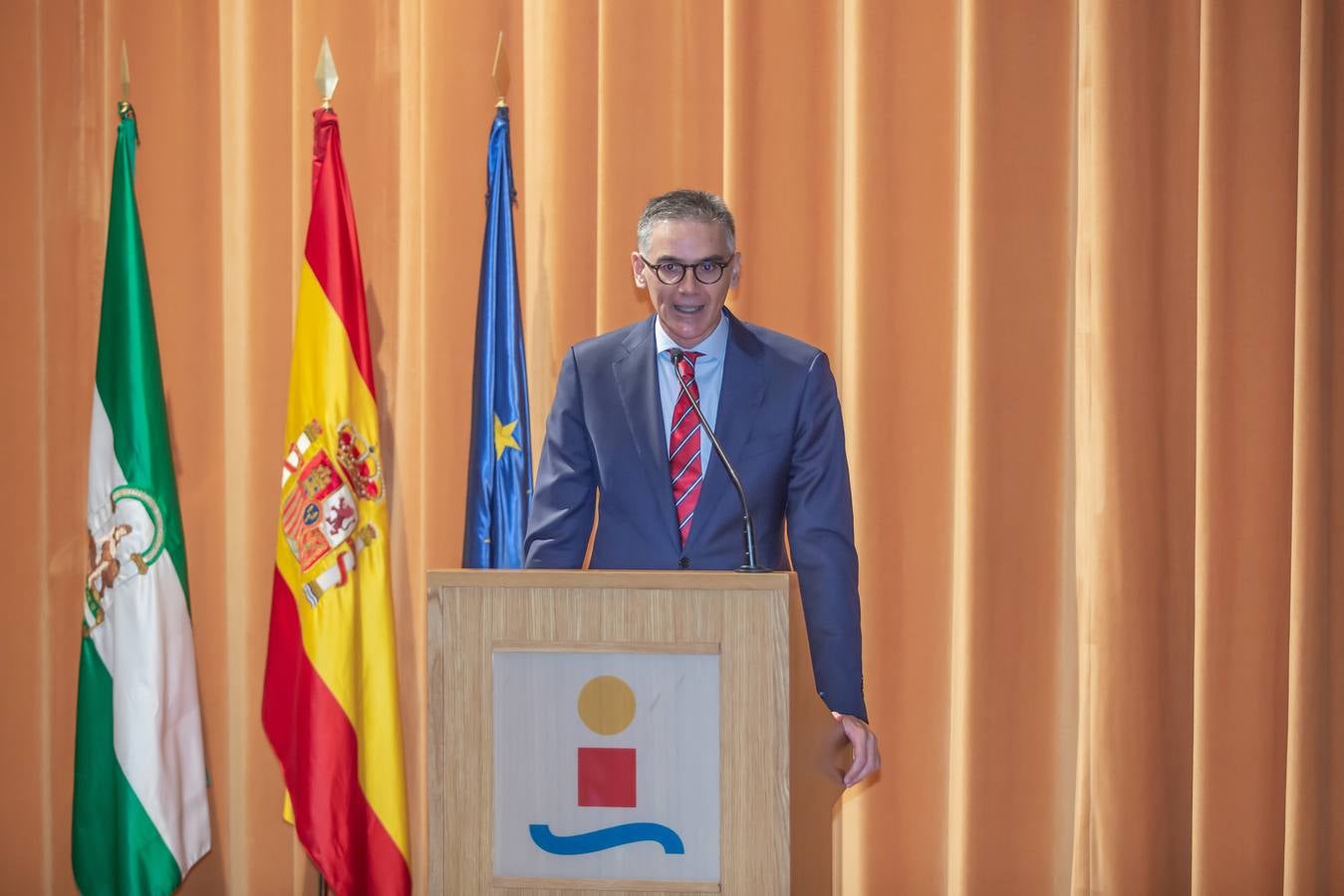 Connmemoración del 50 aniversario de la primera promoción de la Escuela Técnica Superior de Ingenieros Industriales  de Sevilla, en imágenes