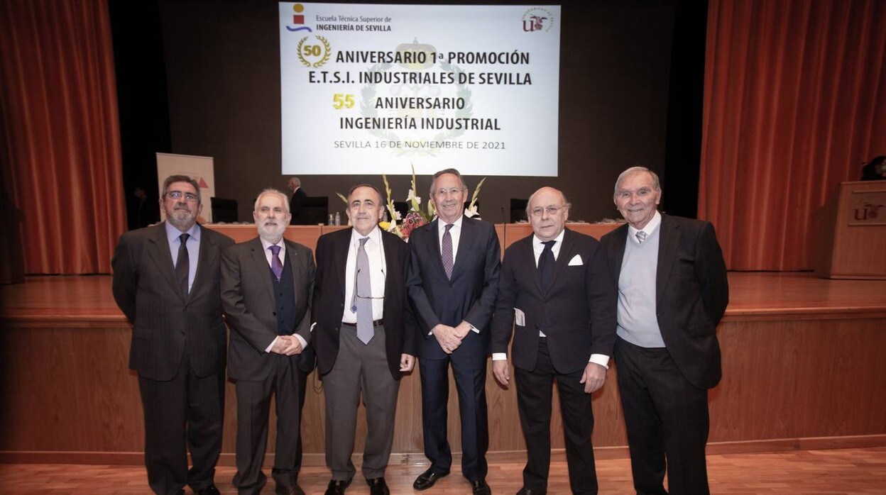 Connmemoración del 50 aniversario de la primera promoción de la Escuela Técnica Superior de Ingenieros Industriales  de Sevilla, en imágenes