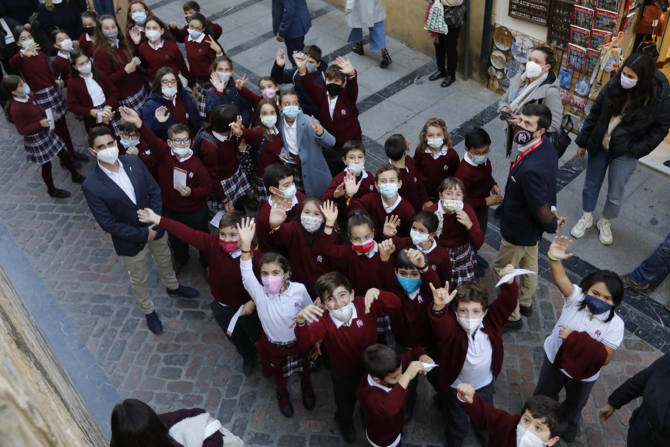 La procesión de San Acisclo y Santa Victoria, patronos de Córdoba, en imágenes