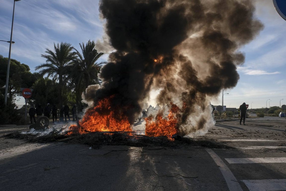 Segundo día de huelga del metal en Puerto Real