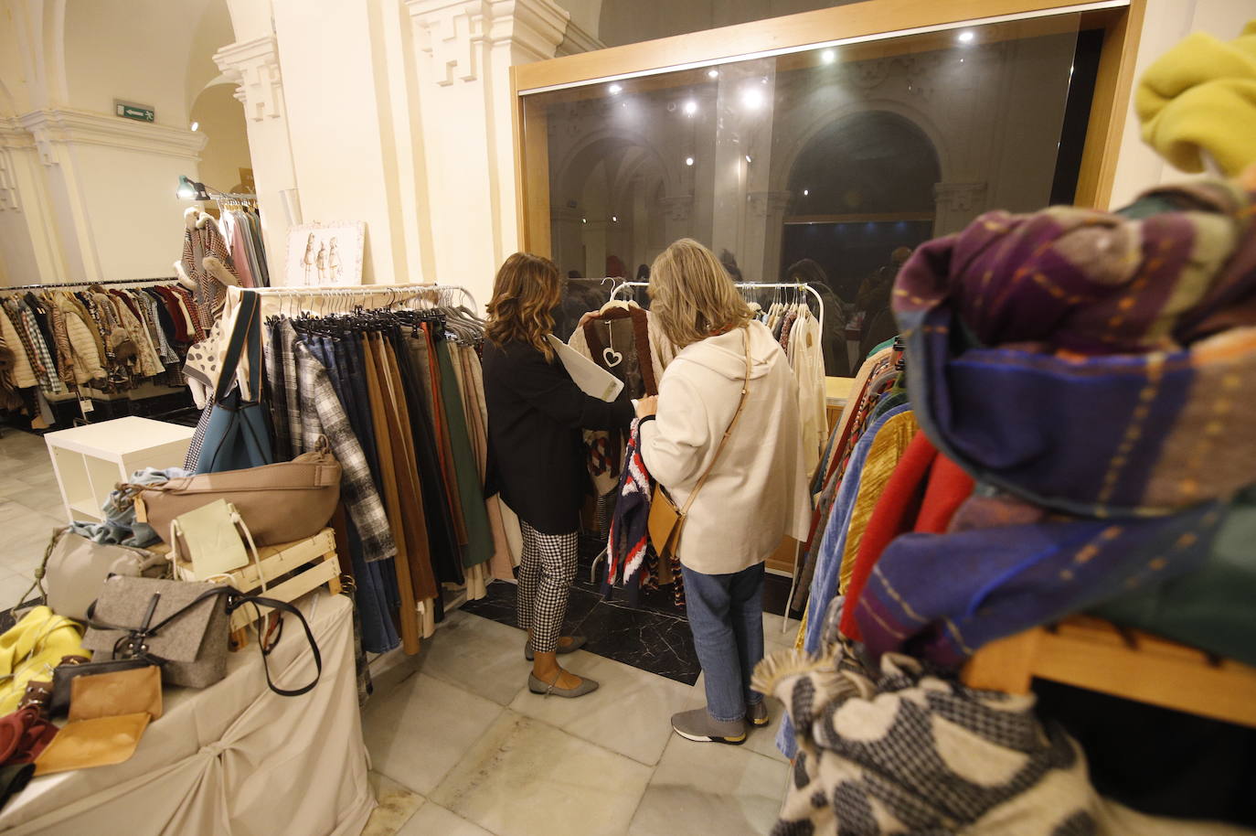 La apertura del Mercadillo Navideño de Adevida en Córdoba, en imágenes