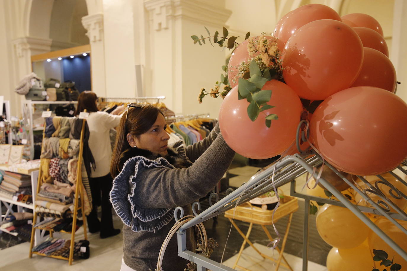 La apertura del Mercadillo Navideño de Adevida en Córdoba, en imágenes