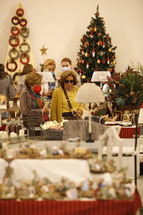 La apertura del Mercadillo Navideño de Adevida en Córdoba, en imágenes