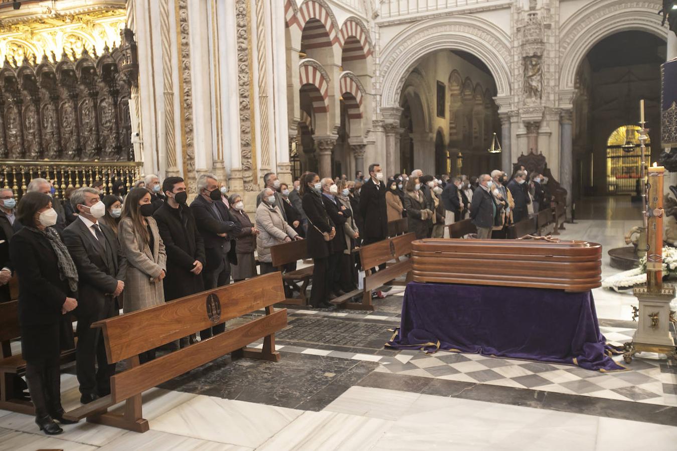 El funeral de Manuel Nieto Cumplido en la Catedral de Córdoba, en imágenes