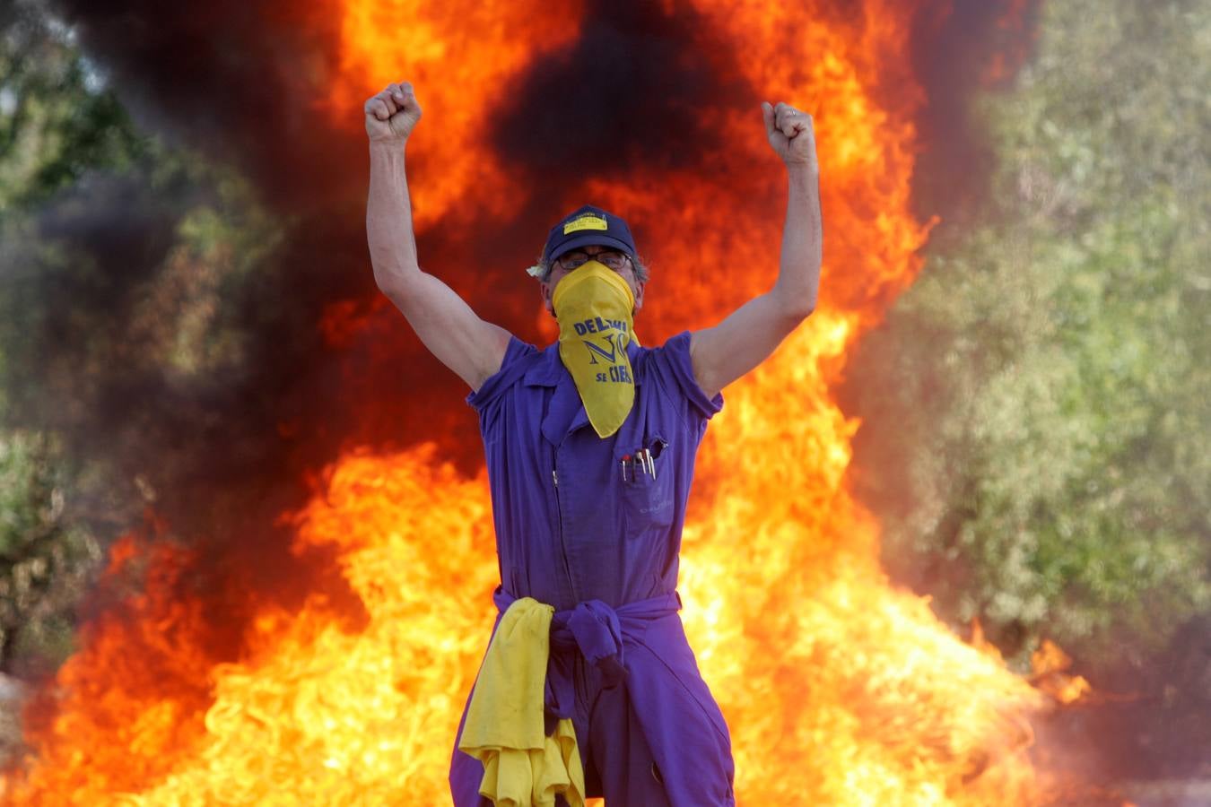 FOTOS: Metal, un conflicto que estigmatiza a la Bahía de Cádiz desde hace cuatro décadas