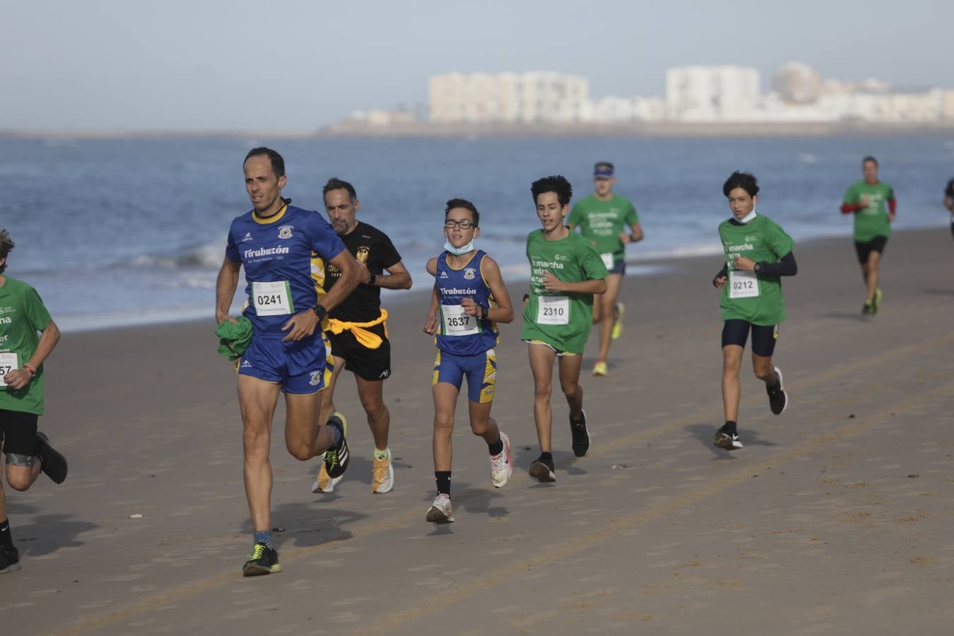 Fotos: VII Carrera Contra el Cáncer en Cádiz