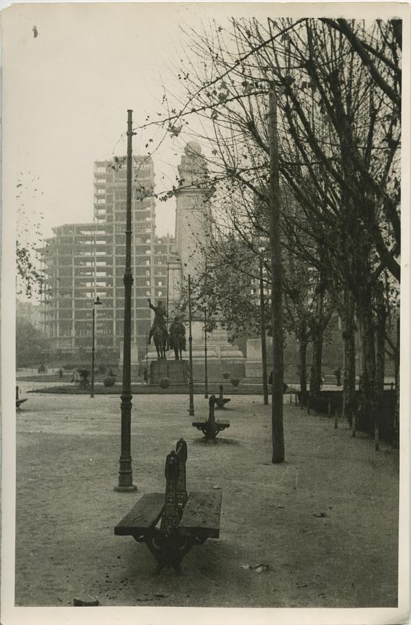 6. 1949. Avance de las obras del Edificio España