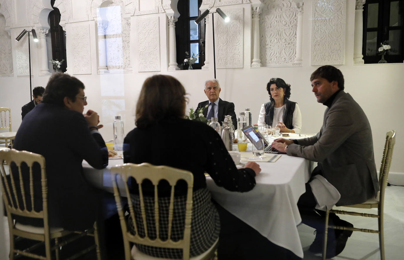 La Mesa de Redacción de ABC Córdoba con los colegios profesionales, en imágenes