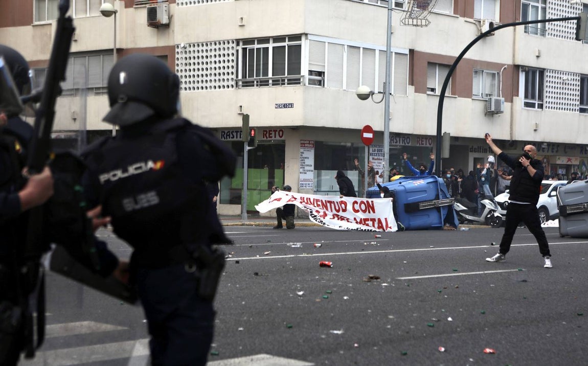 FOTOS: Huelga del Metal el 23-N, un día muy triste para Cádiz y su Bahía