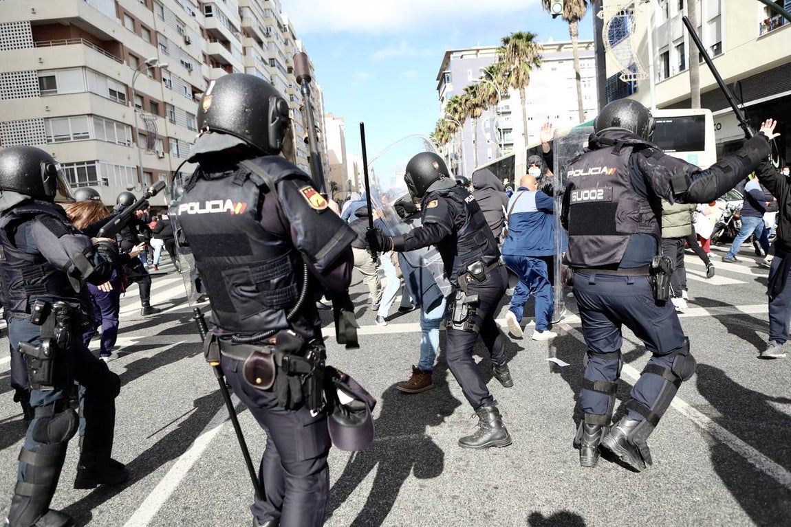 FOTOS: Huelga del Metal el 23-N, un día muy triste para Cádiz y su Bahía