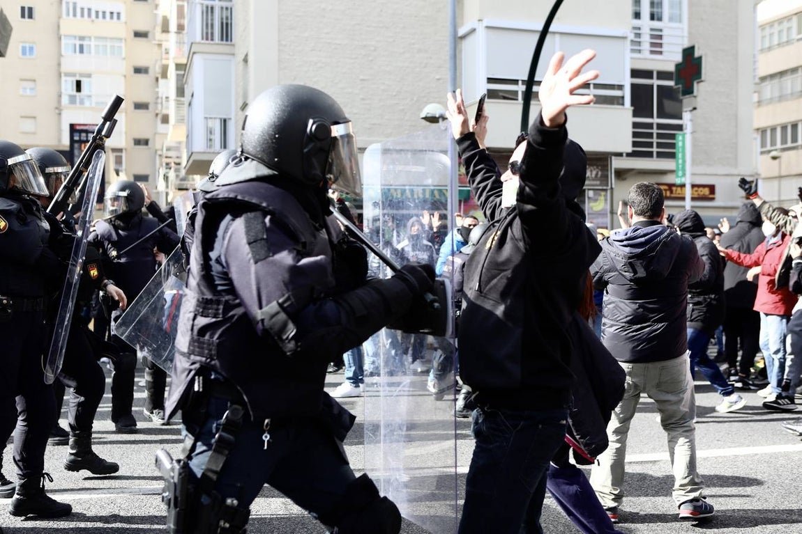FOTOS: Huelga del Metal el 23-N, un día muy triste para Cádiz y su Bahía