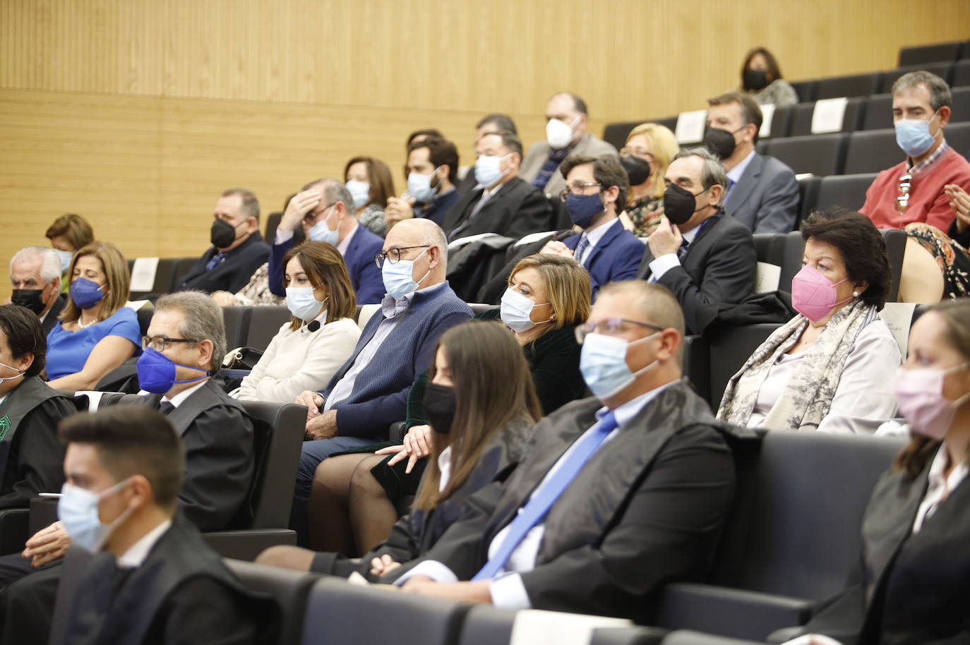 El acto de jura y entrega de reconocimientos a graduados sociales de Córdoba, en imágenes