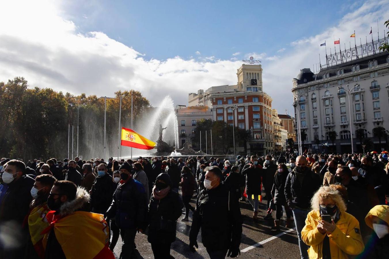 Imágenes de la protesta en la plaza de Neptuno. 