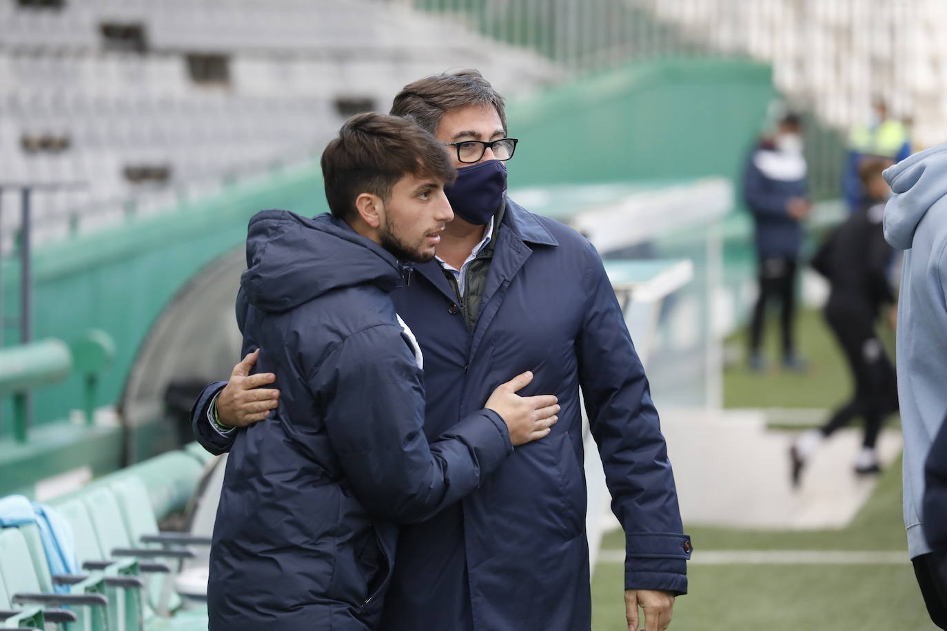 La grada disfruta de la goleada del Córdoba CF al Mérida, en imágenes