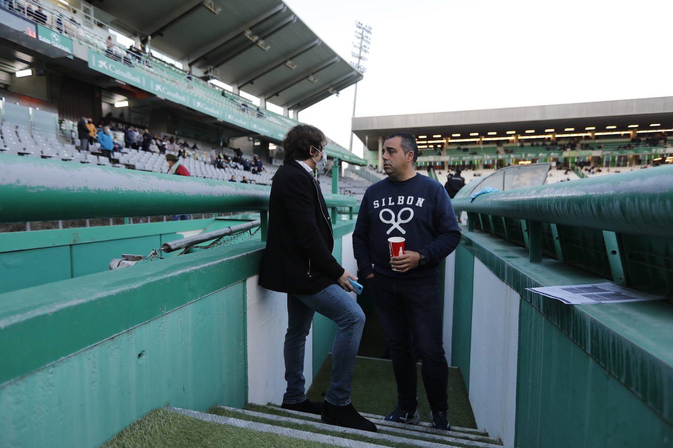 La grada disfruta de la goleada del Córdoba CF al Mérida, en imágenes