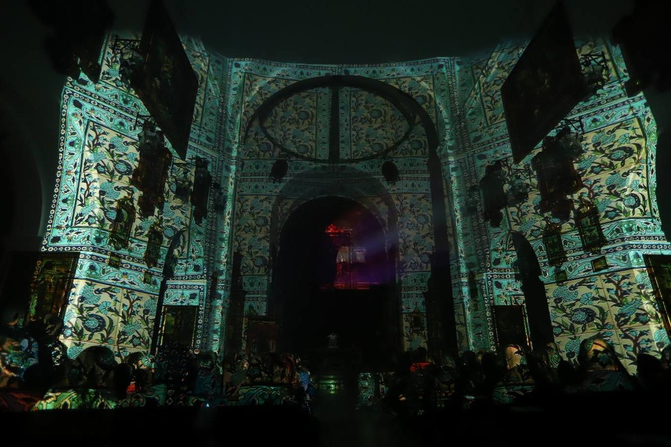 (Vídeo) Imágenes envolventes y música sacra en directo en el mapping de la Paz de Córdoba