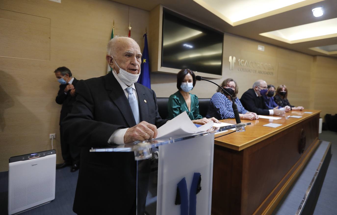 El homenaje a los abogados más veteranos de Córdoba, en imágenes