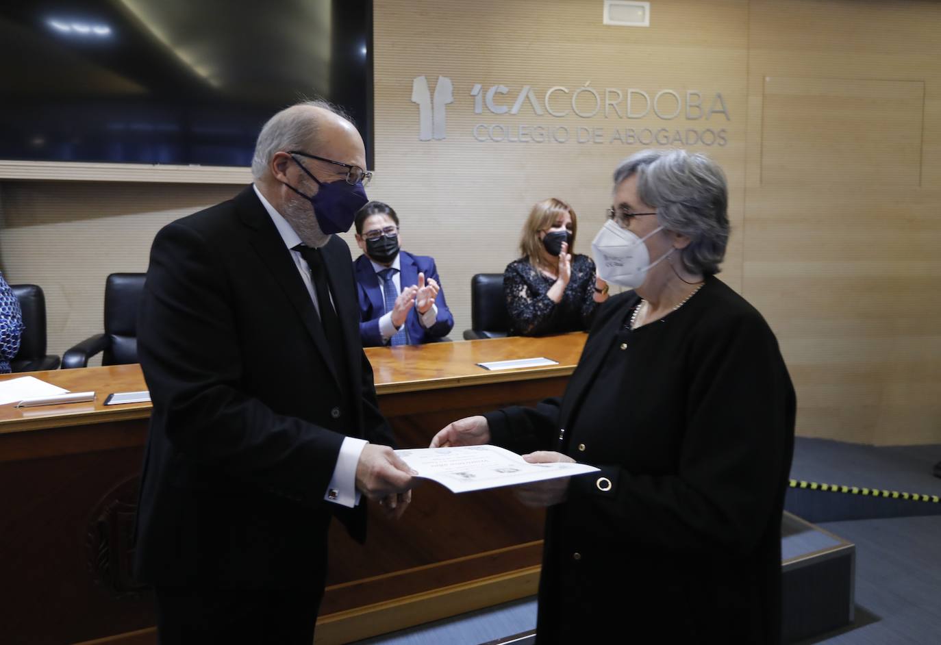 El homenaje a los abogados más veteranos de Córdoba, en imágenes