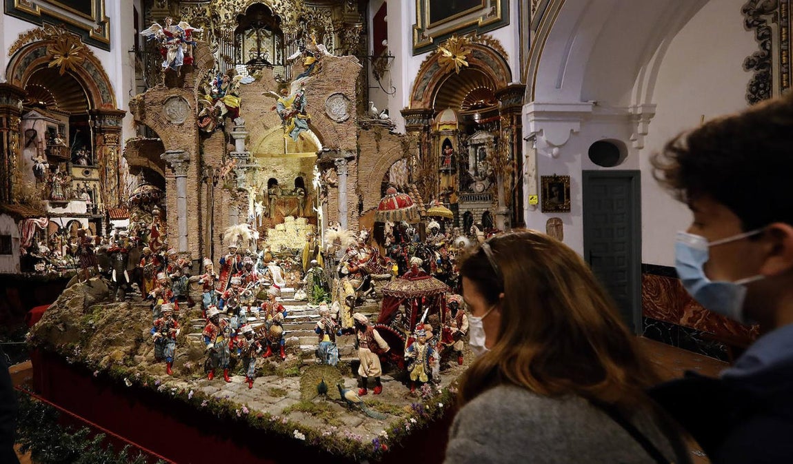 El belén napolitano de la ermita de la Alegría de Córdoba, en imágenes