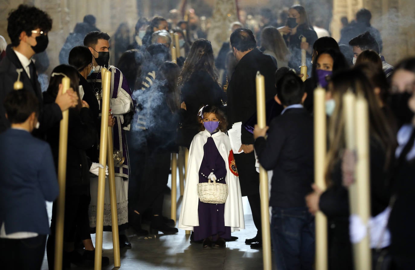 La procesión de acción de gracias de la Virgen de la Salud en Córdoba, en imágenes