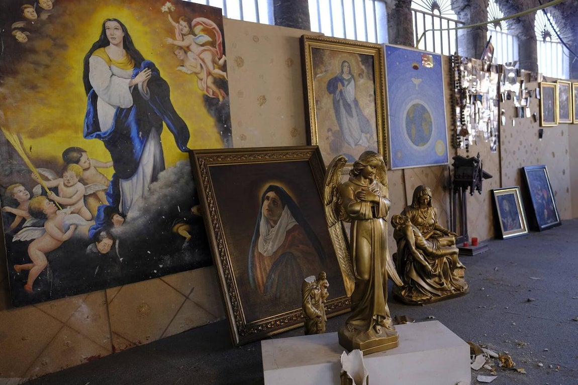 «Lo único que me mueve es buscar la voluntad divina del Padre y Creador», aseguraba Justo. Más cuadros y figuras sin espacio en la catedral
