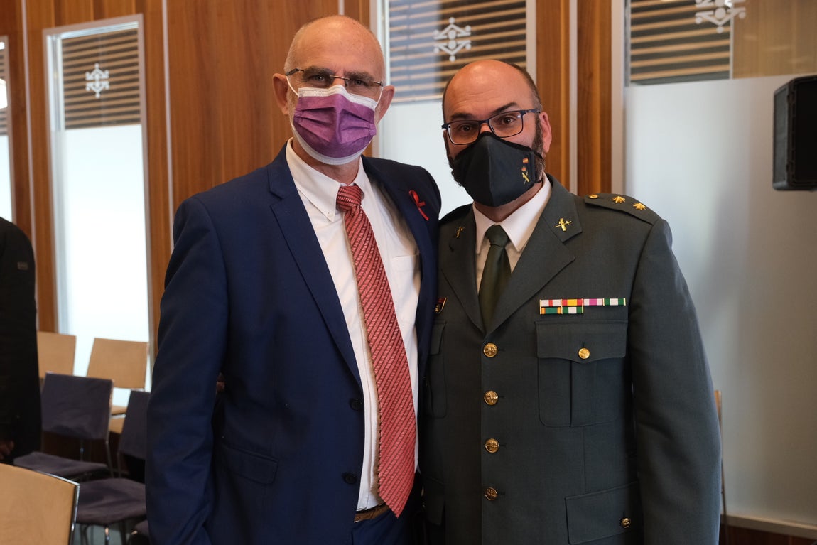 En imágenes: Conmemoración del 43 aniversario de la Constitución