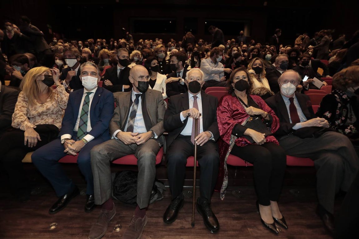 J.M. SERRANO / RAÚL DOBLADO