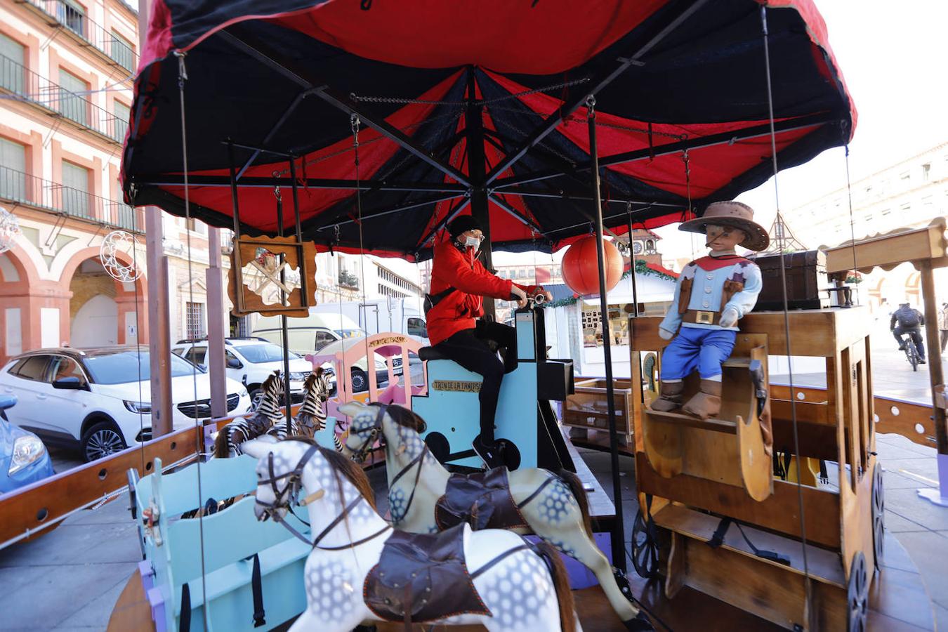 El Mercadillo de Navidad de la plaza de La Corredera, en imágenes