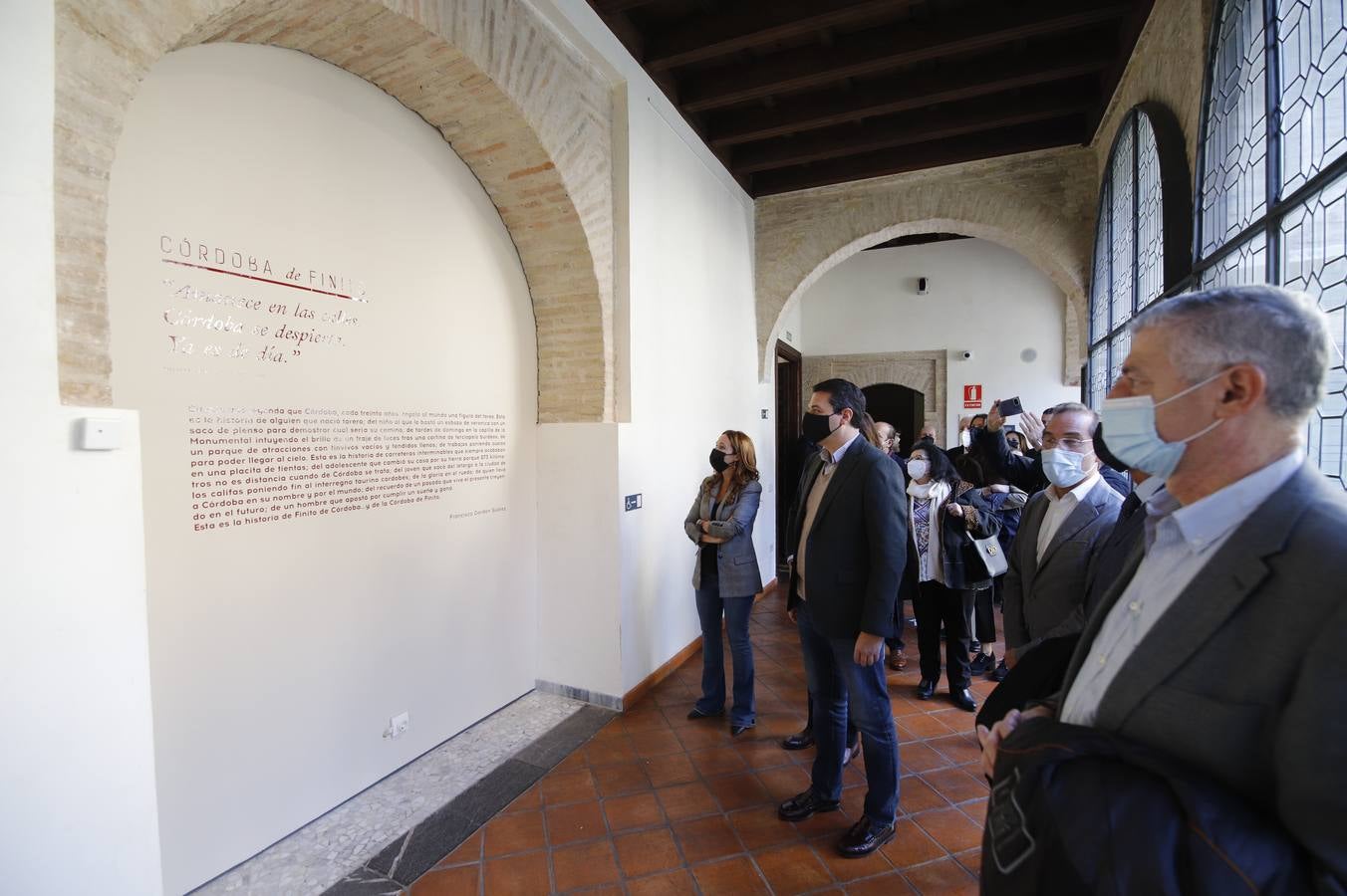 En imágenes, el Museo Taurino de Córdoba recoge los 30 años de alternativa de Finito