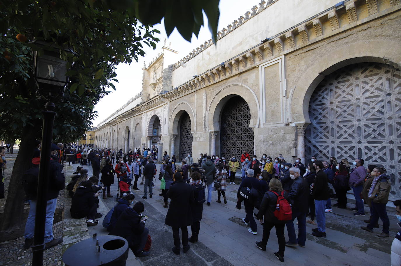 Los turistas durante el puente de la Inmaculada en Córdoba, en imágenes