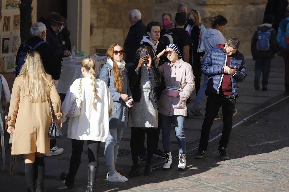 Los turistas durante el puente de la Inmaculada en Córdoba, en imágenes
