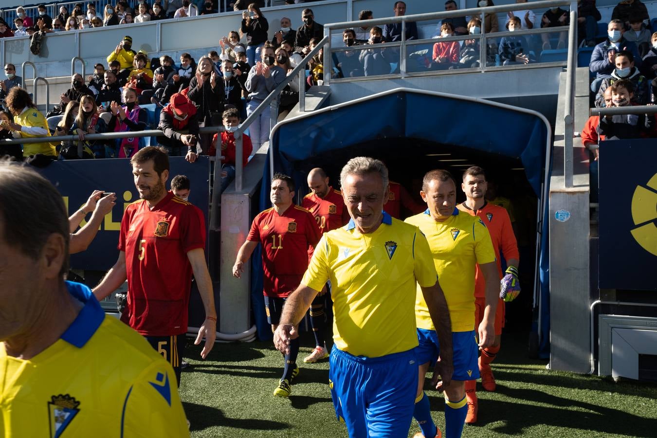 Fotos: El tradicional partido de los Reyes Magos en el estadio del Cádiz CF