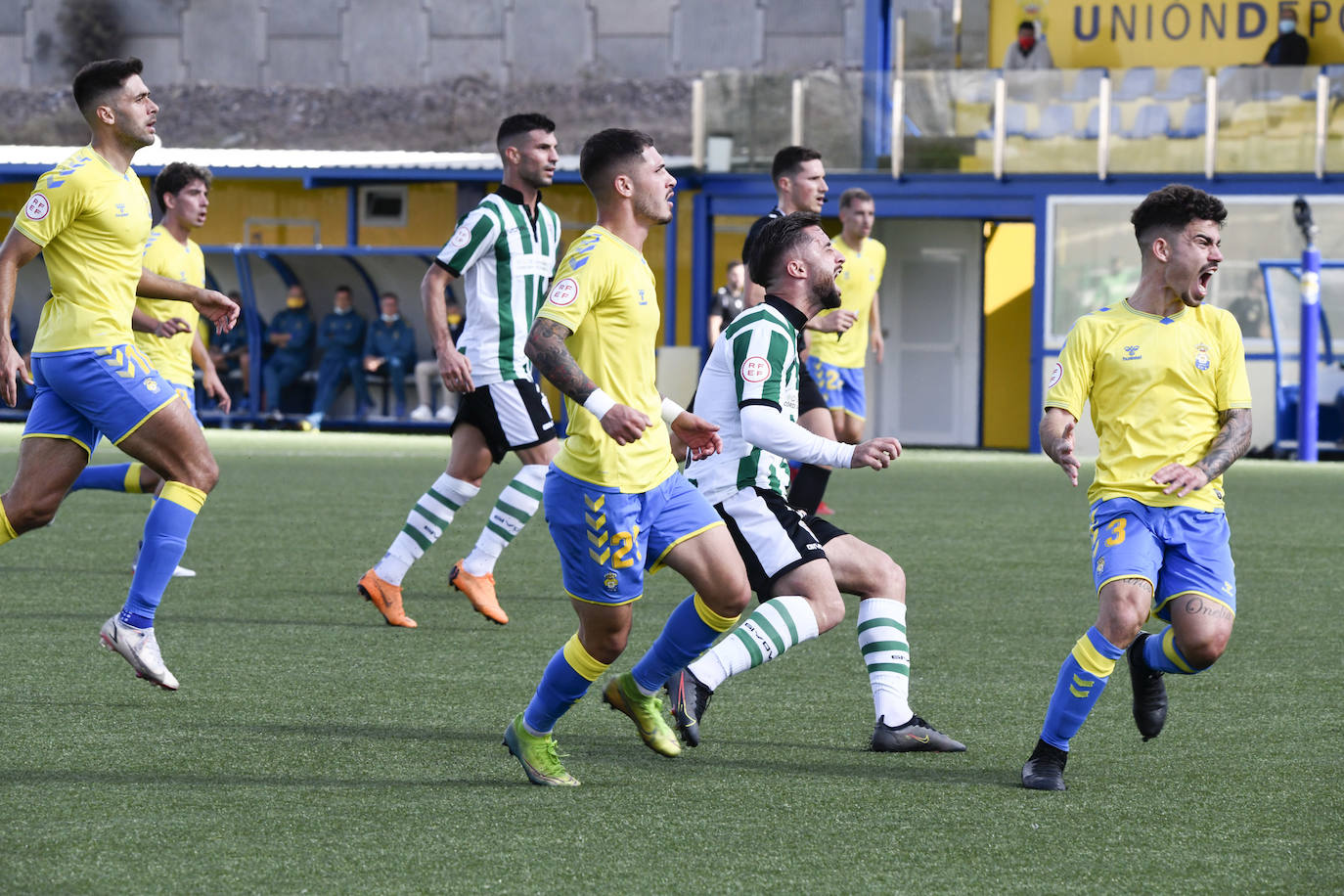 El Las Palmas Atlético - Córdoba CF, en imágenes