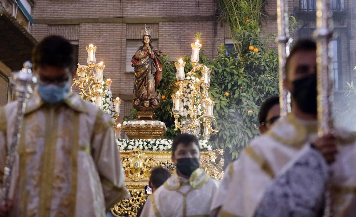 La procesión de la Inmaculada para la Vigilia de los Jóvenes en Córdoba, en imágenes