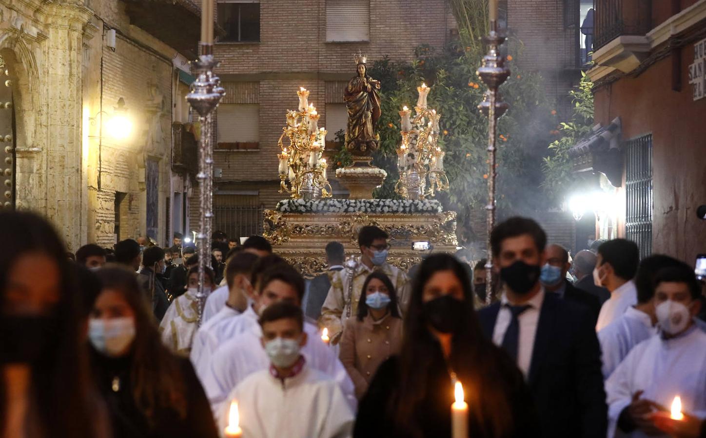 La procesión de la Inmaculada para la Vigilia de los Jóvenes en Córdoba, en imágenes