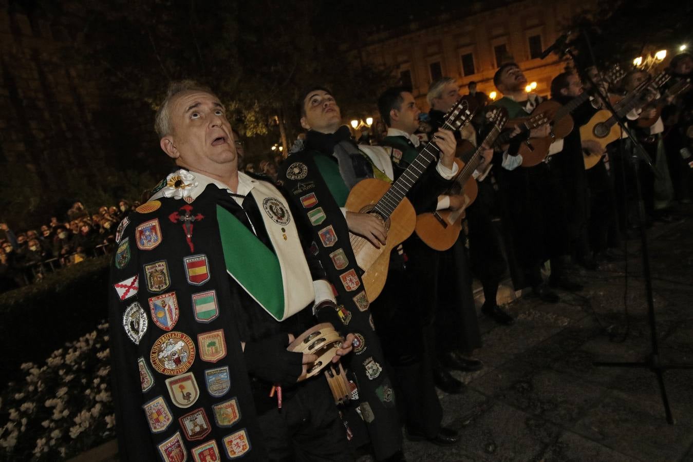 Las tunas le cantan a la Inmaculada