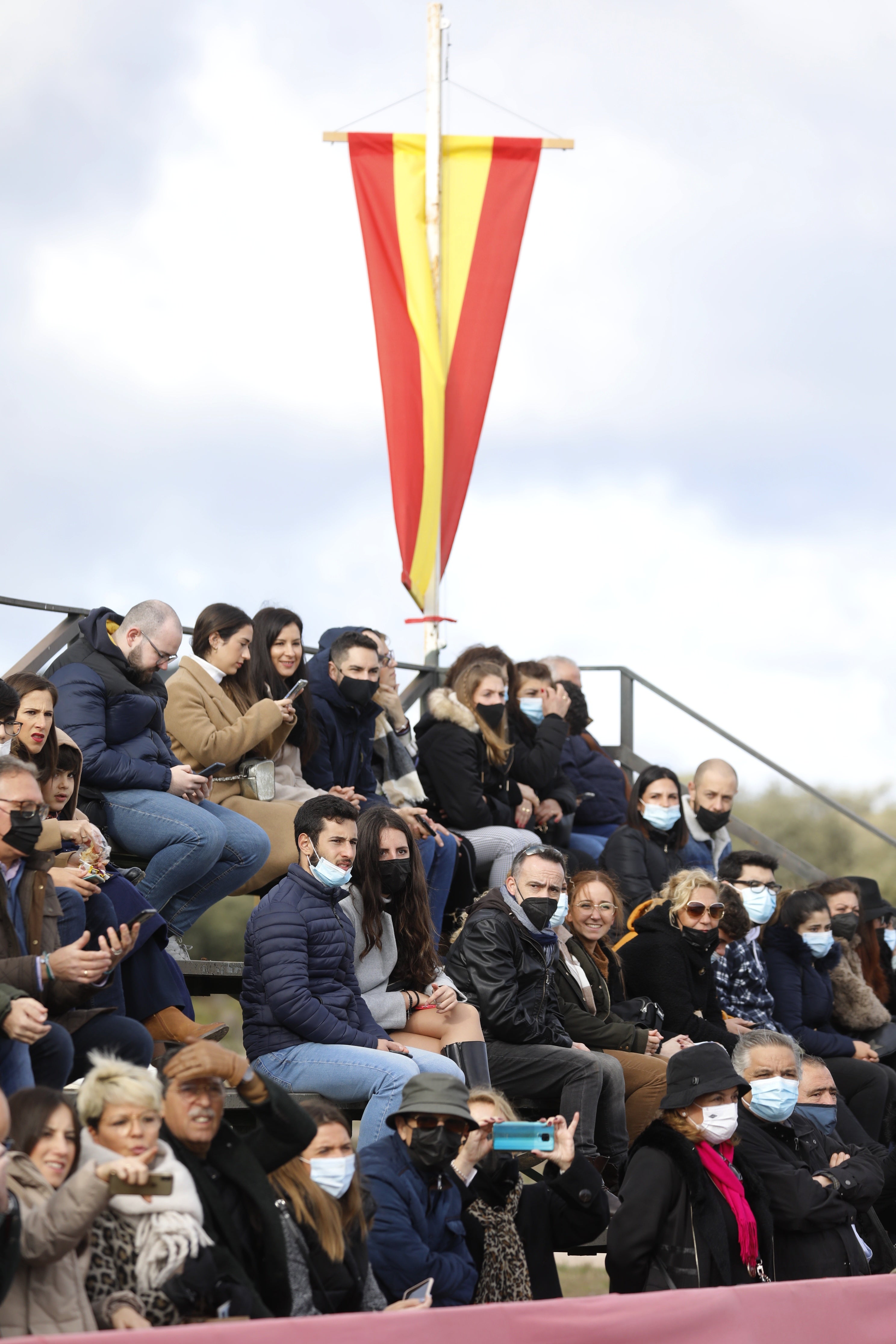 El desfile de la BRI X de Córdoba por el Día de la Inmaculada, en imágenes