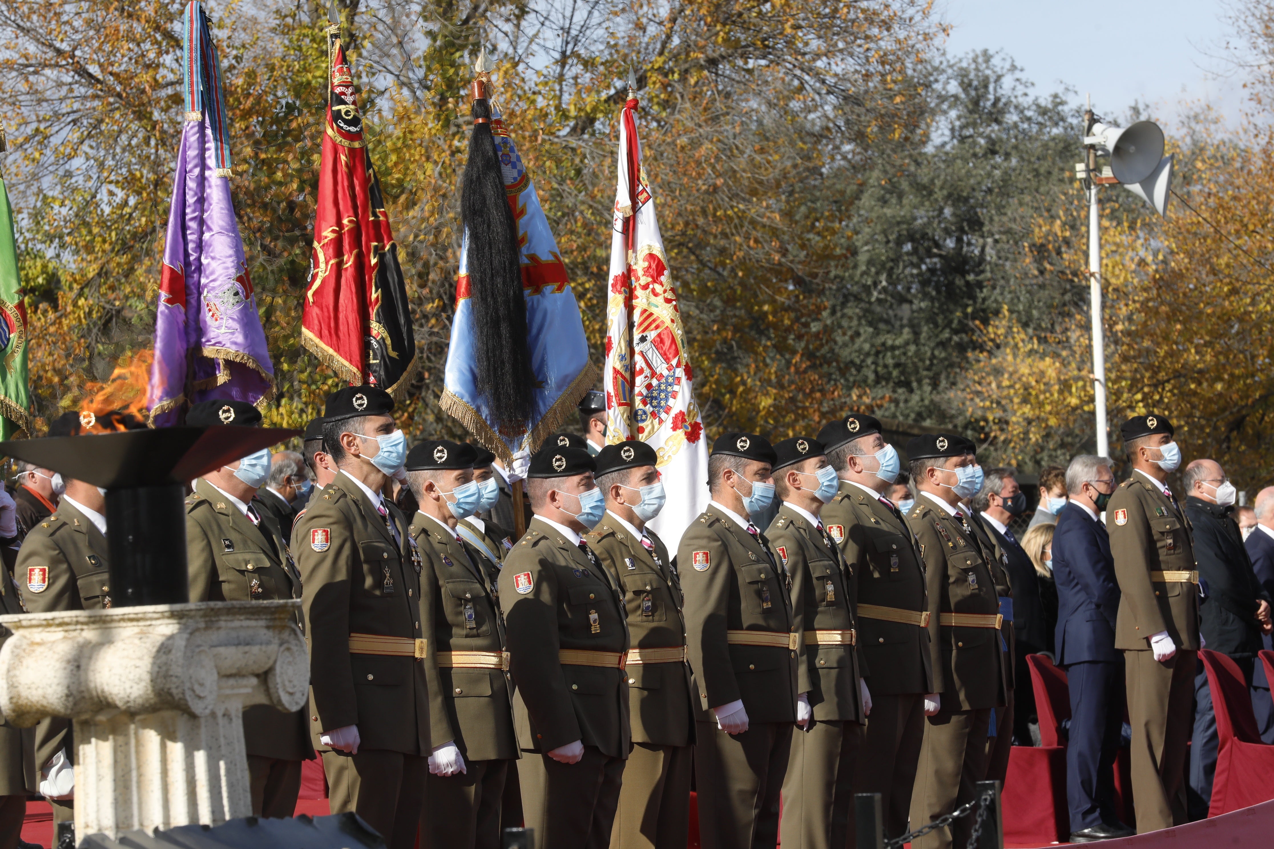 El desfile de la BRI X de Córdoba por el Día de la Inmaculada, en imágenes