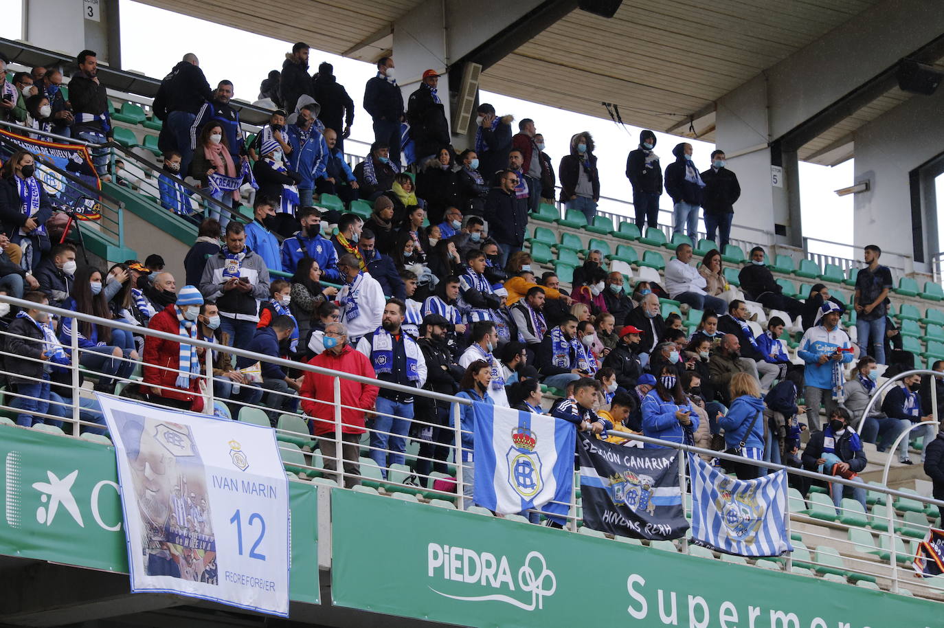 El partido del Córdoba B y el Recreativo de Huelva, en imágenes