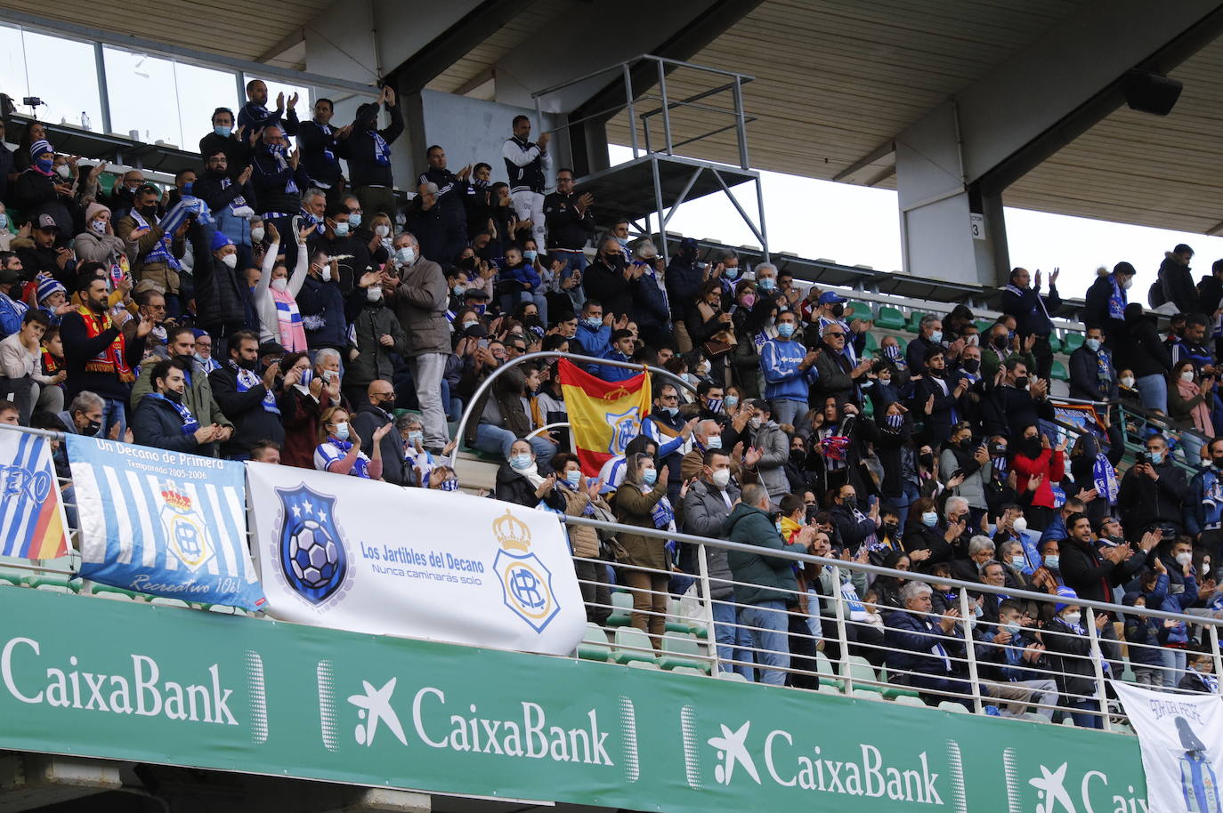 El partido del Córdoba B y el Recreativo de Huelva, en imágenes