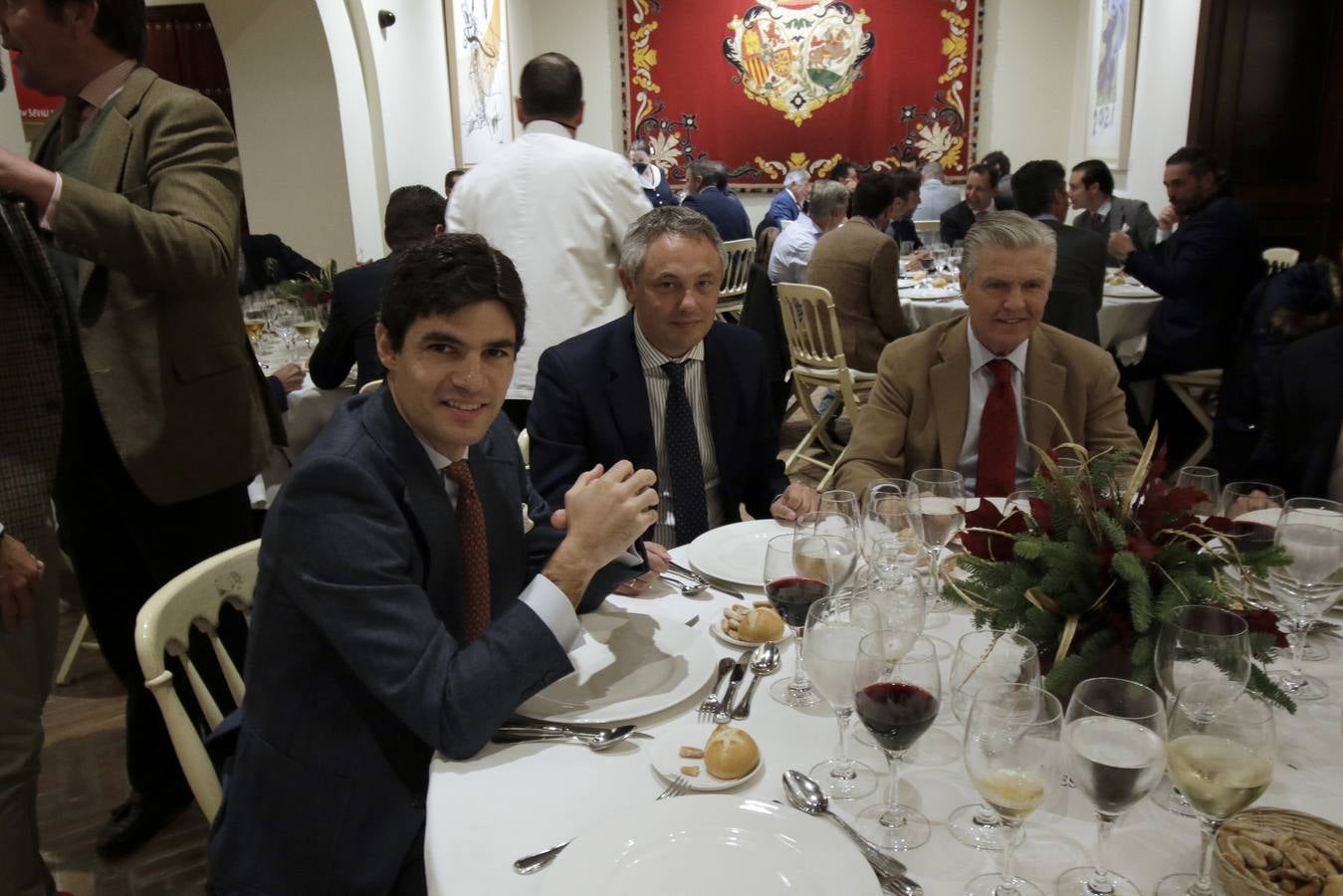 Almuerzo homenaje que la Real Maestranza ha dedicado a Curro Romero. JUAN FLORES